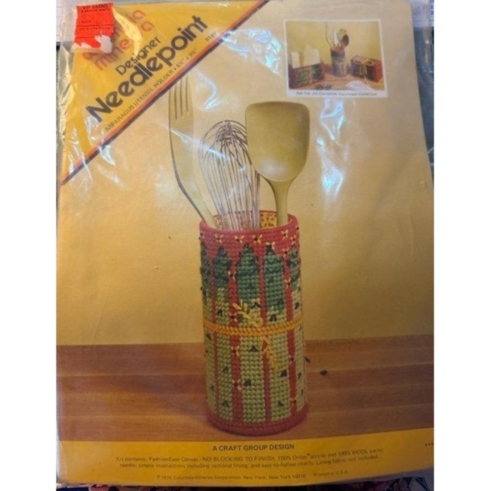 Vintage 1974 Columbia Minerva Needlepoint‎ Kit Asparagus Utensil Holder 8146